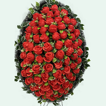 Венок из искусственных цветов